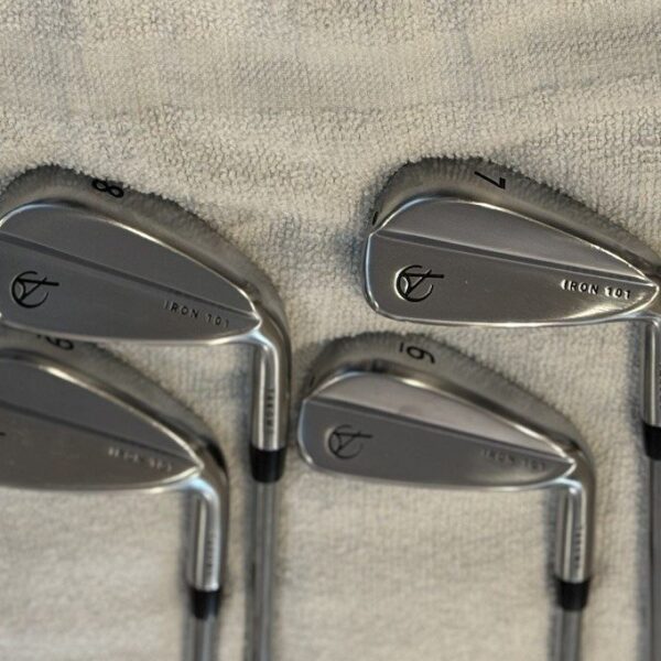 Takomo 101 4-PW KBS Tour Stiff Flex-RH Steel.