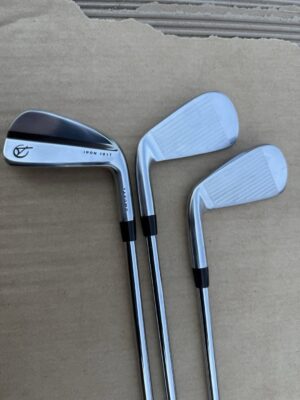 Takomo 101T KBS Tour 120 Stiff Iron Set 4-PW.