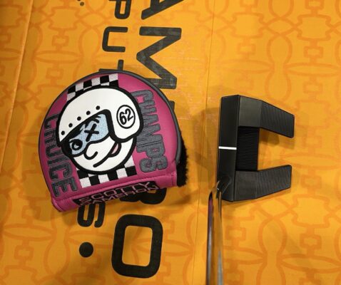New Custom Black & Pink Scotty Cameron Phantom X 5 Putter 35" & Headcover $412 shipped.